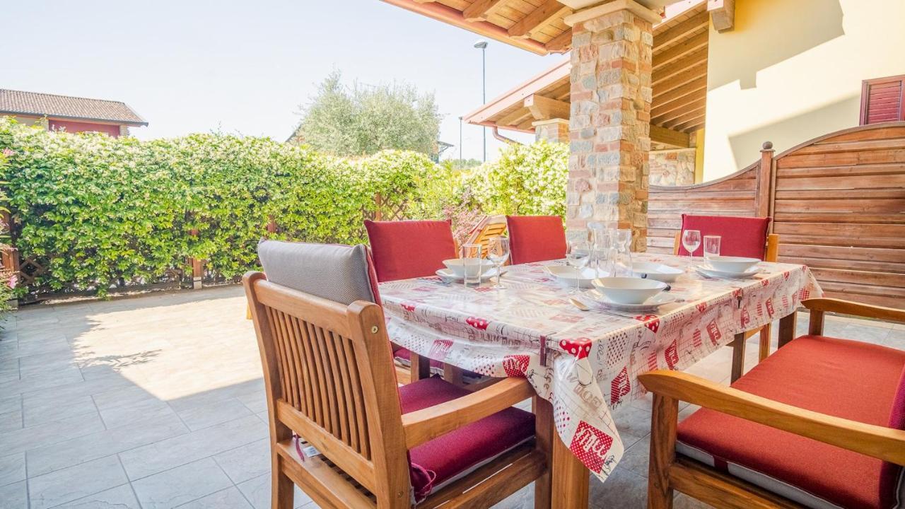 Endless Summer Sirmione - Italian Homing Екстер'єр фото