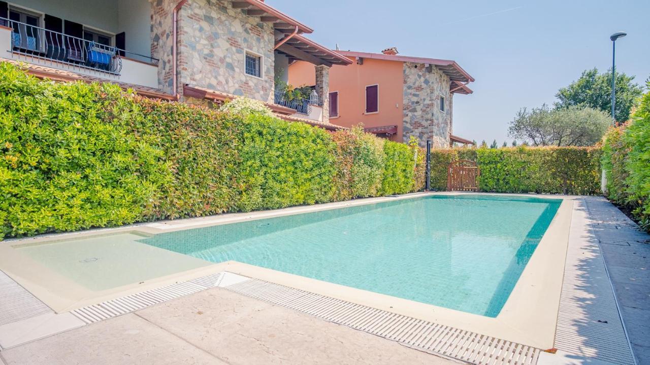 Endless Summer Sirmione - Italian Homing Екстер'єр фото